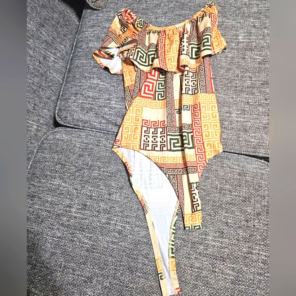 M Aztec print shirt
